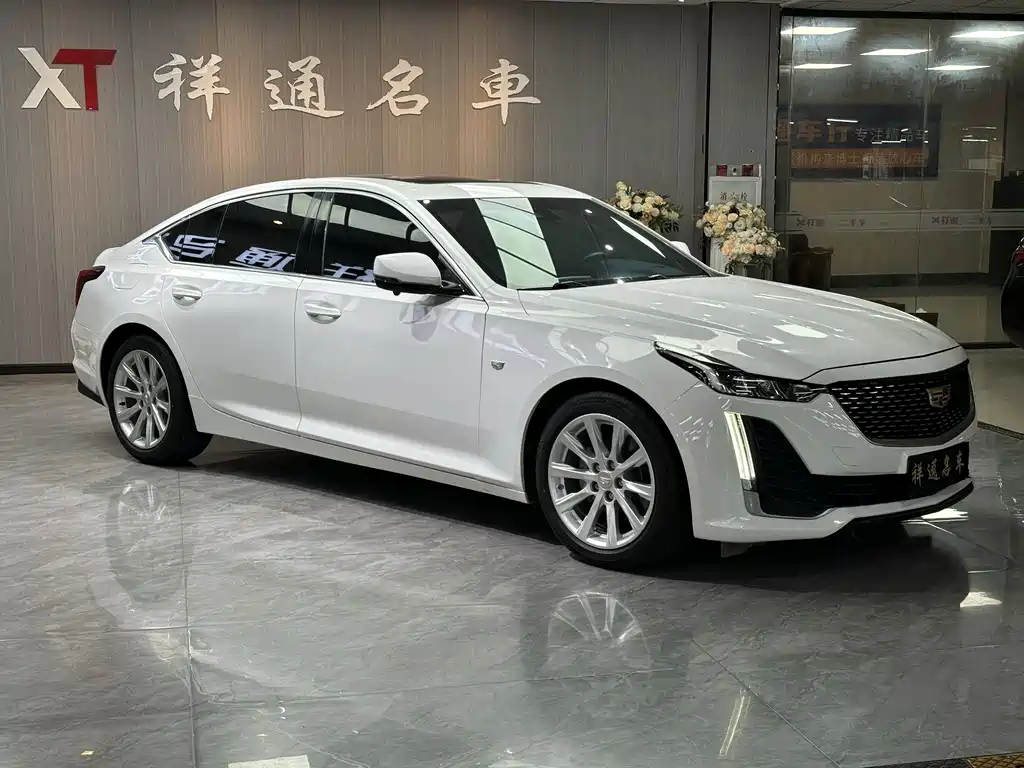 Cadillac CT5 2021 28T Fashion
