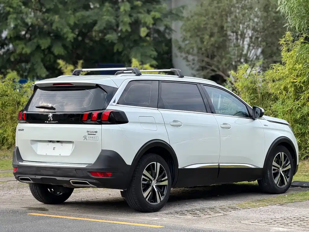 Peugeot 5008 — миниатюра 14