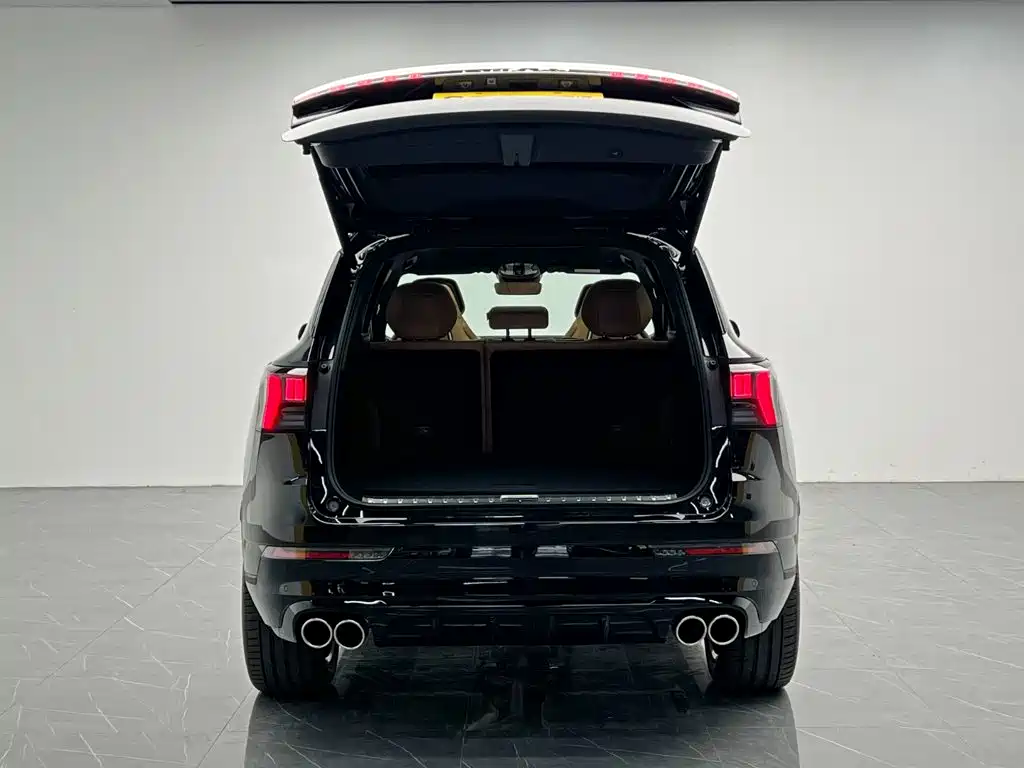 Lynk & Co 09 — миниатюра 9