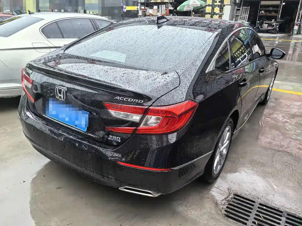 Honda Accord — миниатюра 6