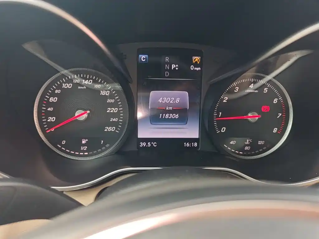 Mercedes-Benz C-Class — миниатюра 12