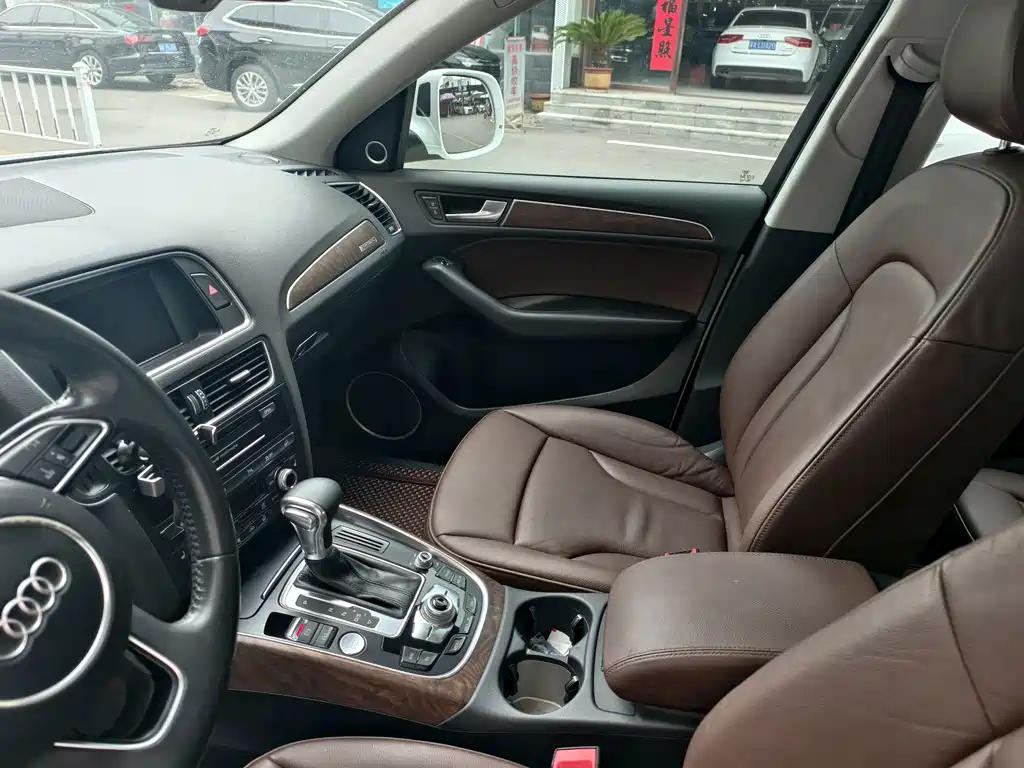 Audi Q5 — миниатюра 12