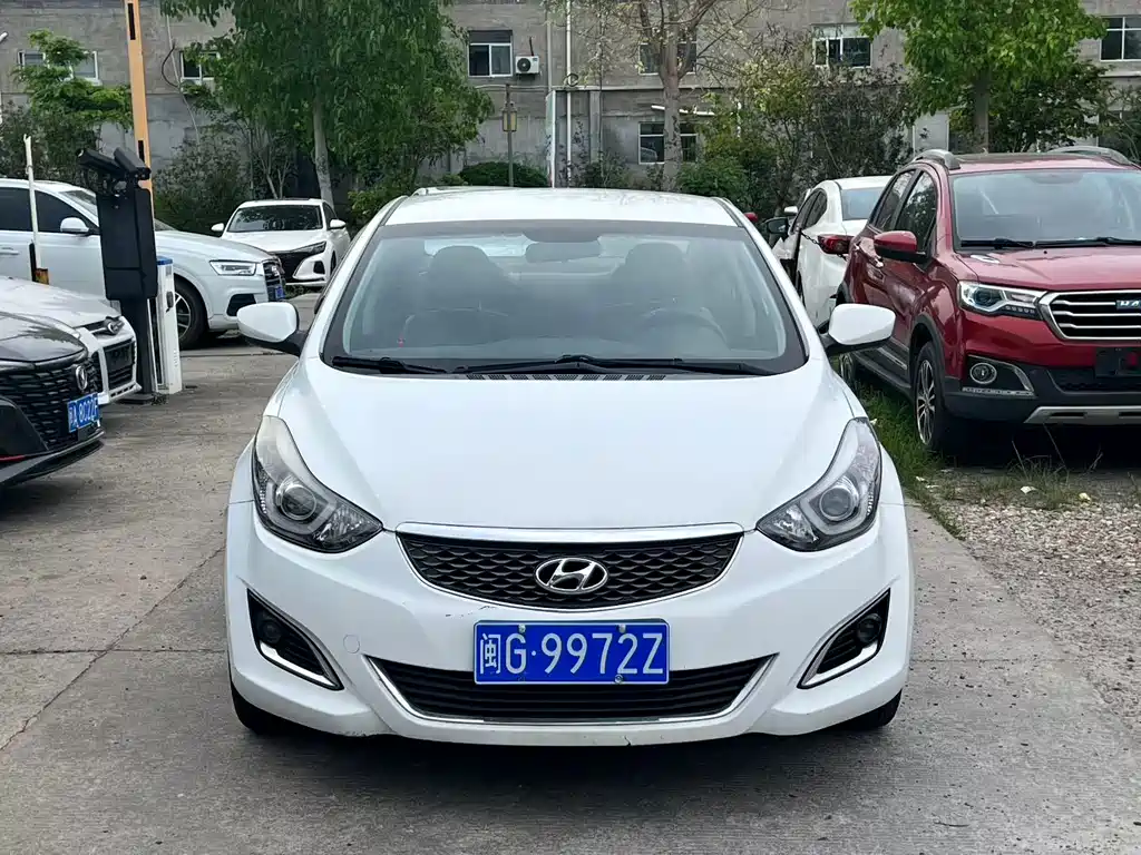 Hyundai Elantra Langdong — миниатюра 2