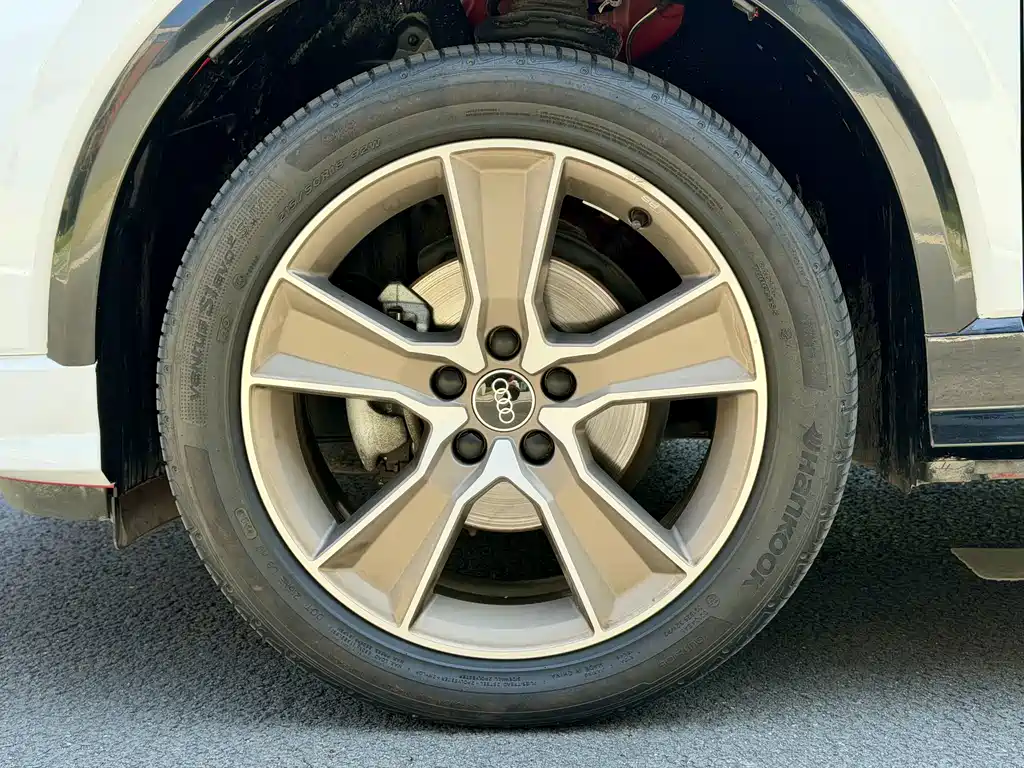 Audi Q2L 2022 35 TFSI Luxury