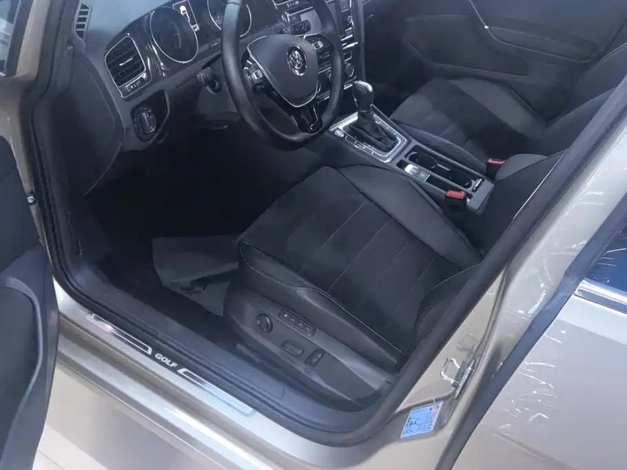Volkswagen Golf — миниатюра 9
