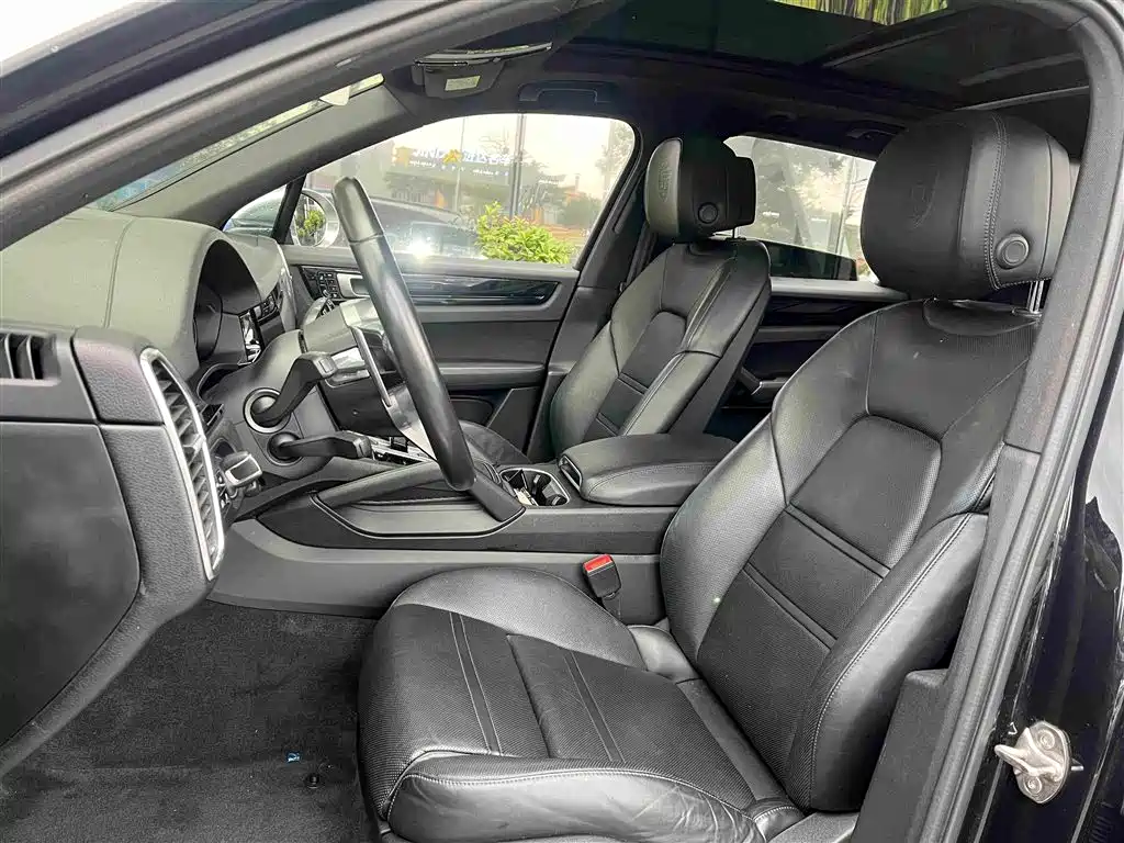 Porsche Cayenne Hybrid — миниатюра 4