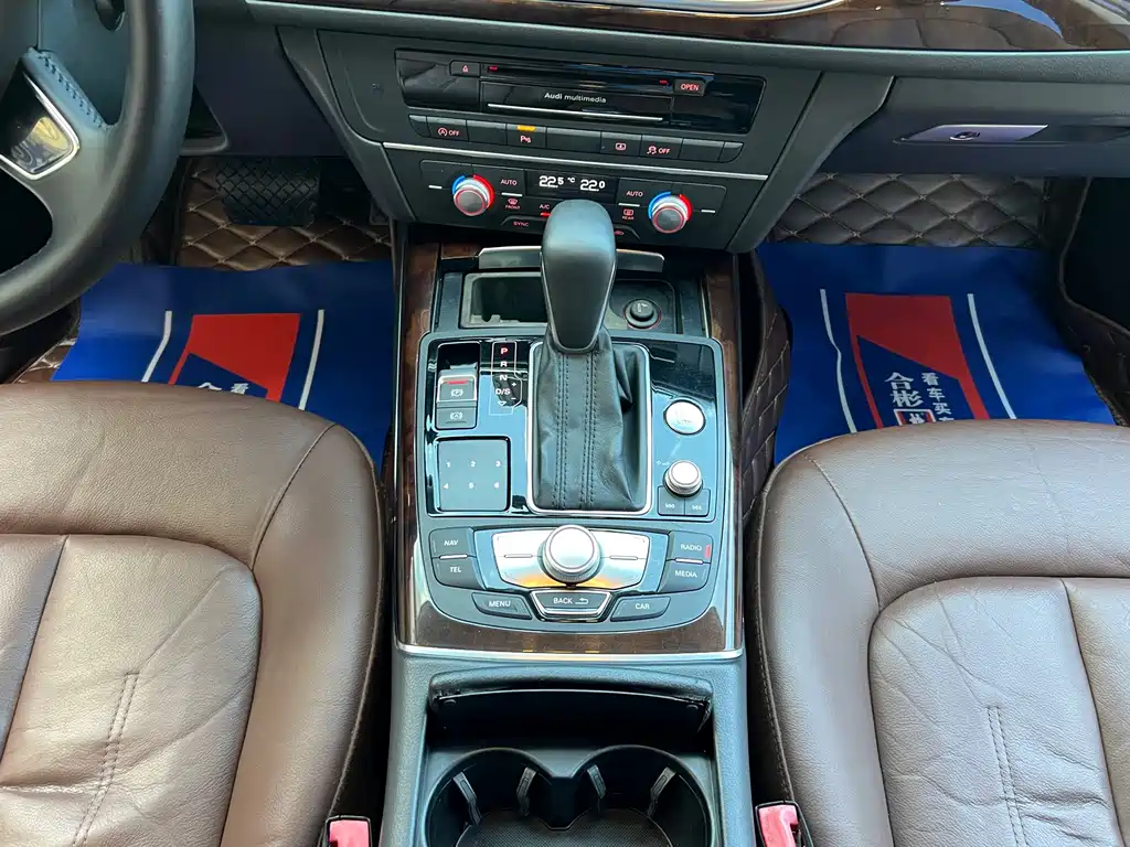 Audi A6L — миниатюра 12