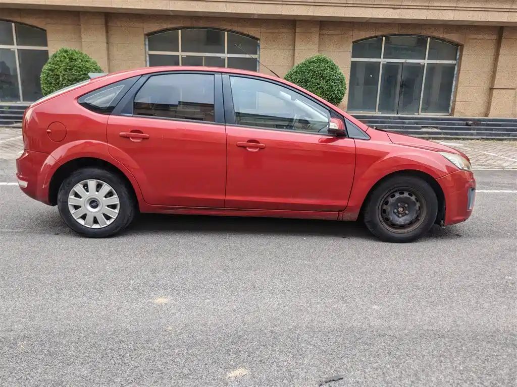 Ford Focus — миниатюра 4