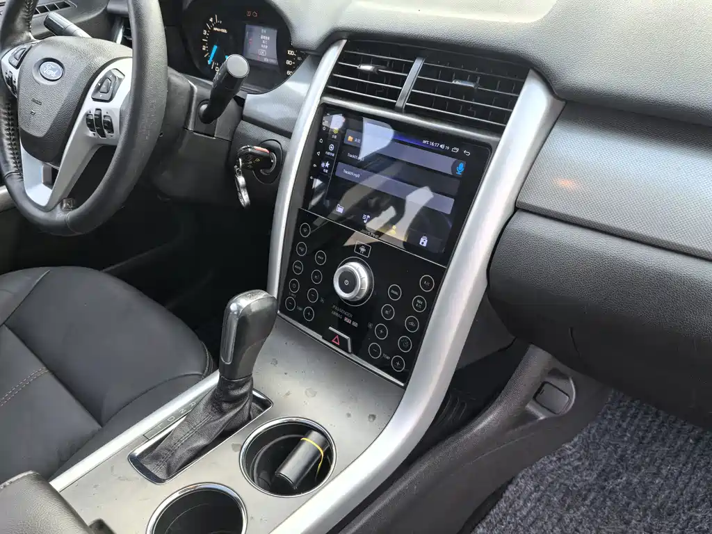 Ford Edge (Import) — миниатюра 29