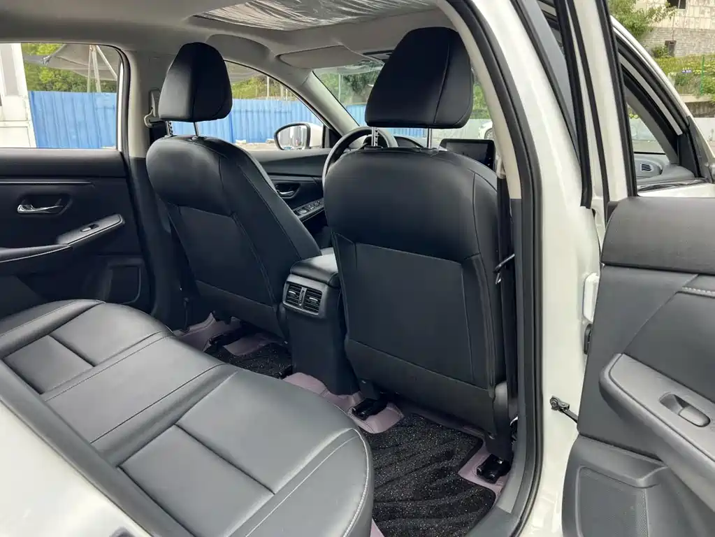 Nissan Sylphy — миниатюра 10