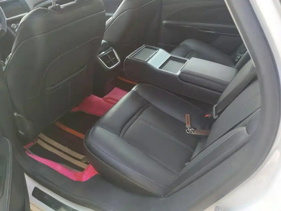 Ford Taurus — миниатюра 11