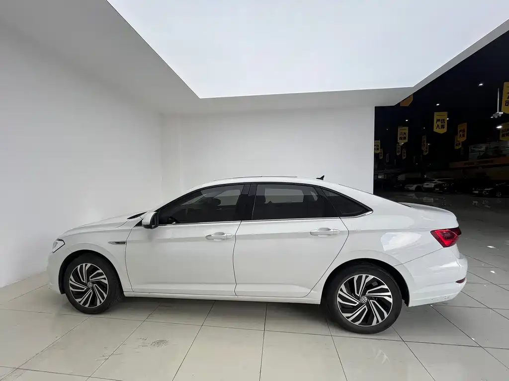 Volkswagen Sagitar — миниатюра 4