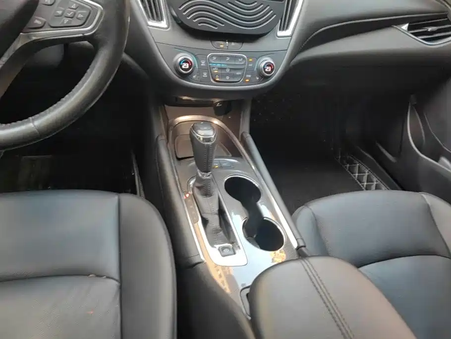 Chevrolet Malibu XL — миниатюра 16