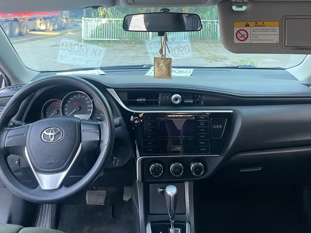 Toyota Corolla — миниатюра 10