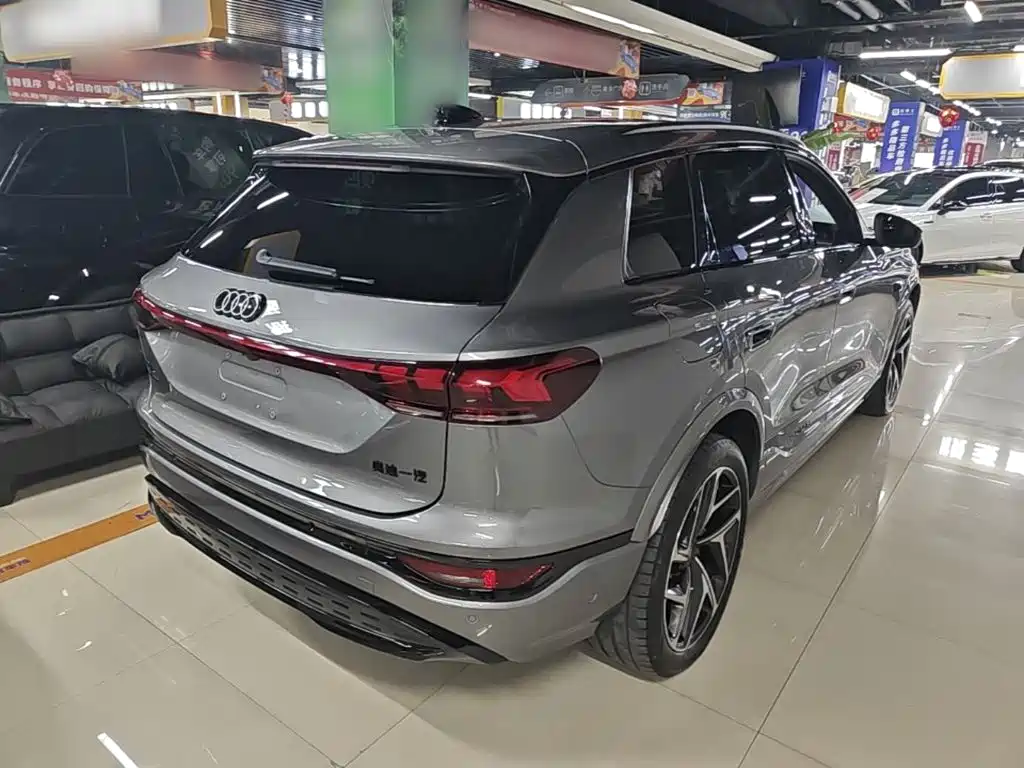 Audi Q6L e-tron — миниатюра 7