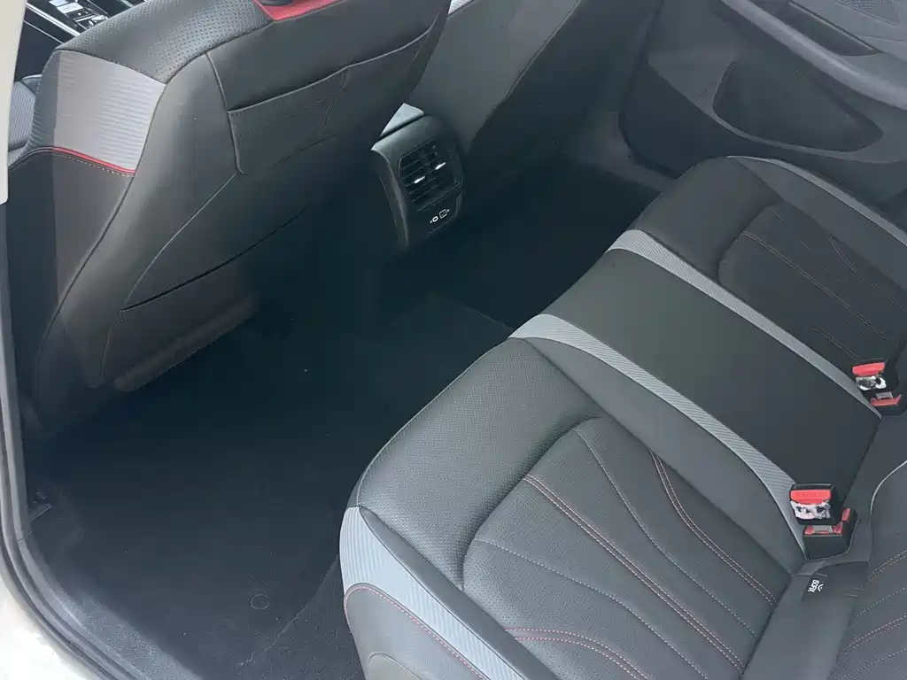 Volkswagen Lamando — миниатюра 14