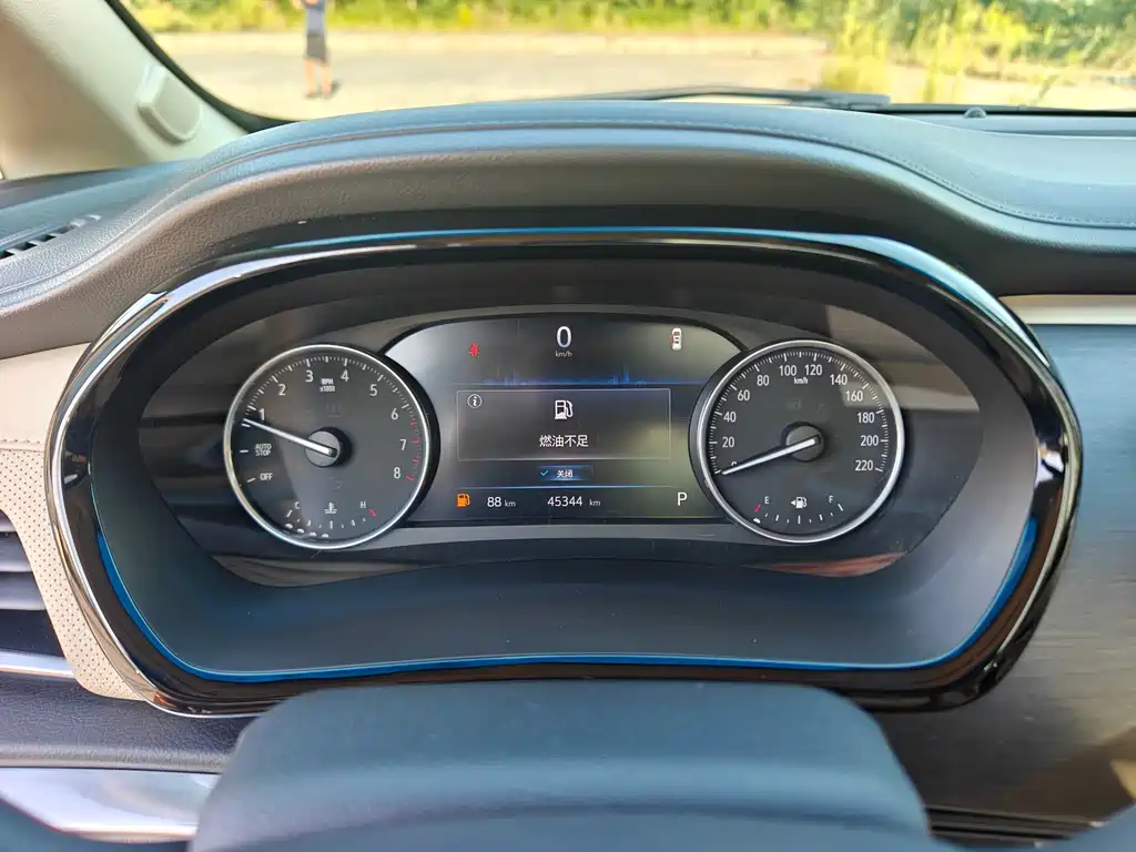 Buick GL8 — миниатюра 13