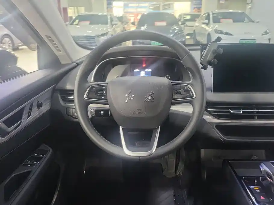 Hongqi Hongqi E-QM5 — миниатюра 15