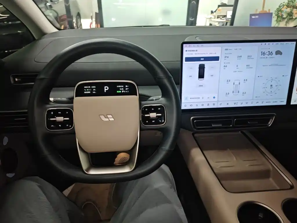 Li Auto Li MEGA — миниатюра 11