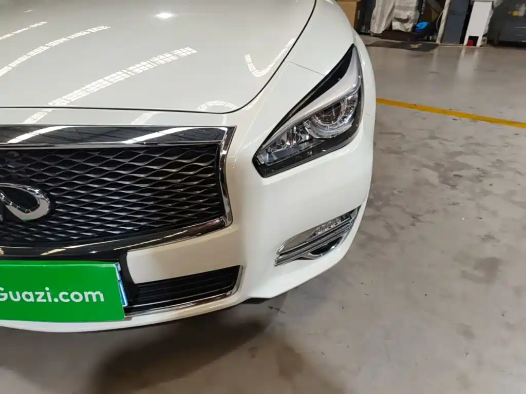 Infiniti Q70 — миниатюра 24
