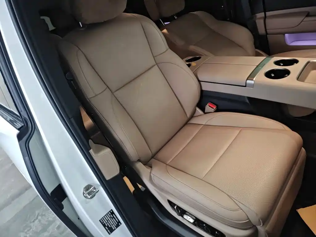 Li Auto Li MEGA — миниатюра 25