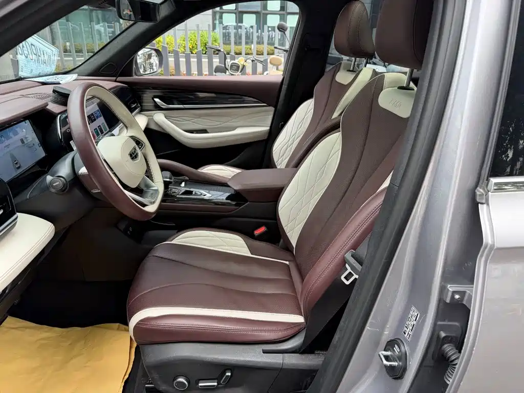 Geely Xingyue L — миниатюра 8