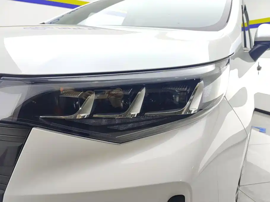 GAC Motor Trumpchi M6 — миниатюра 5
