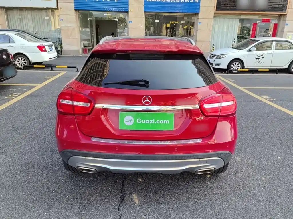 Mercedes-Benz GLA — миниатюра 6