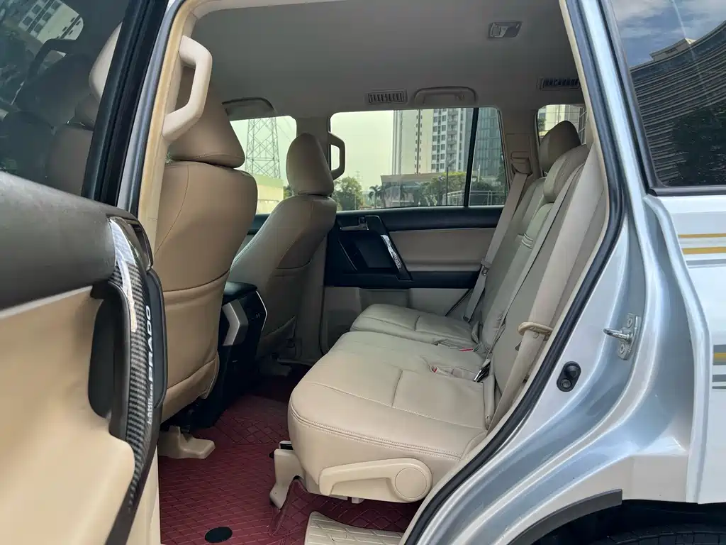 Toyota Prado — миниатюра 8