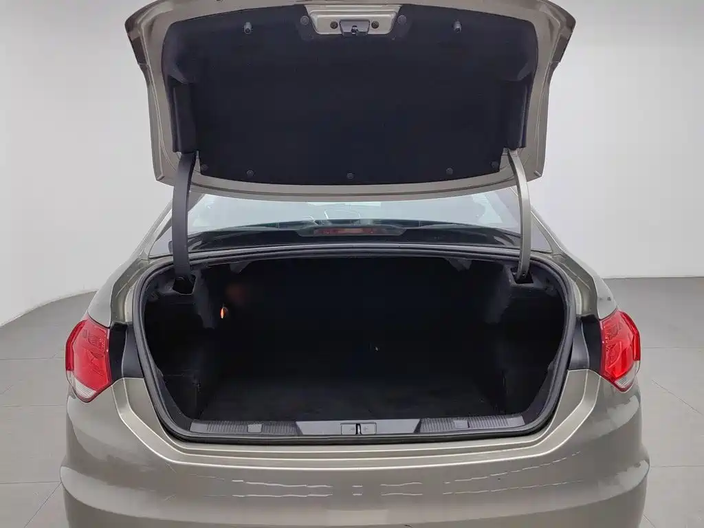 Citroen C4L — миниатюра 16