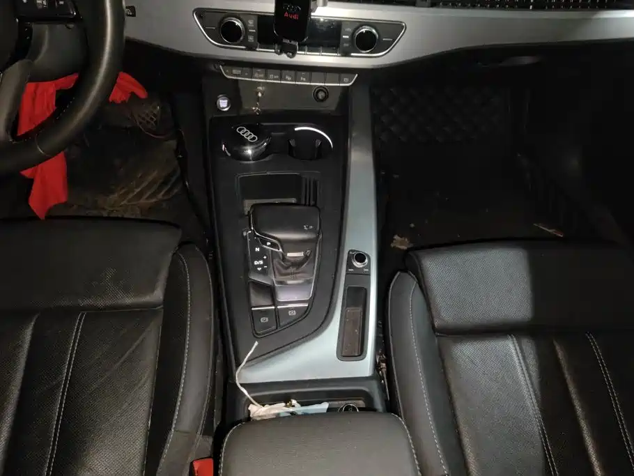 Audi A4L — миниатюра 16