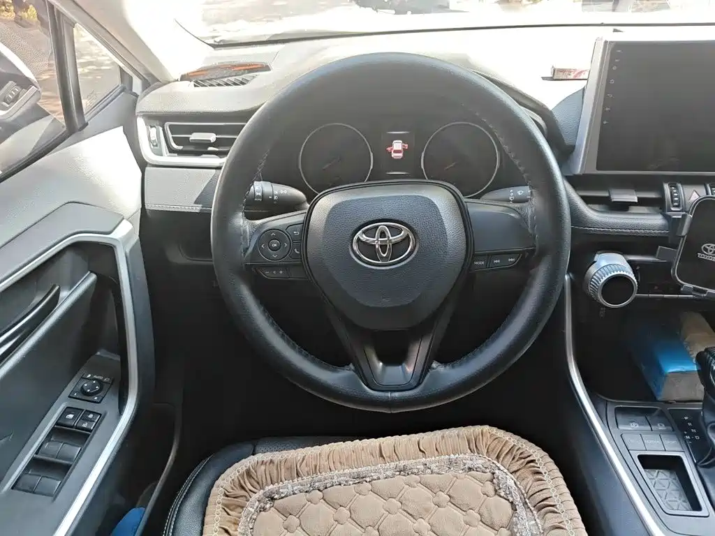 Toyota Wildlander — миниатюра 6