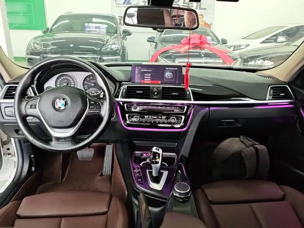 BMW 3 Series — миниатюра 10