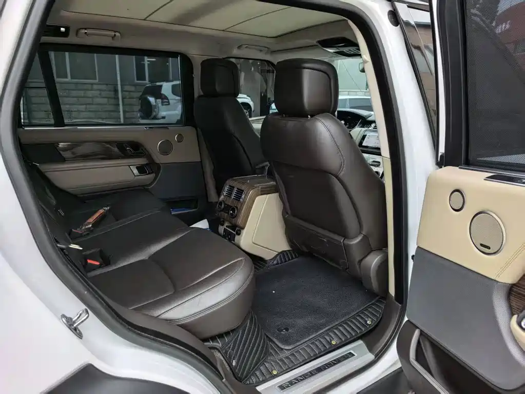 Land Rover Range Rover — миниатюра 10