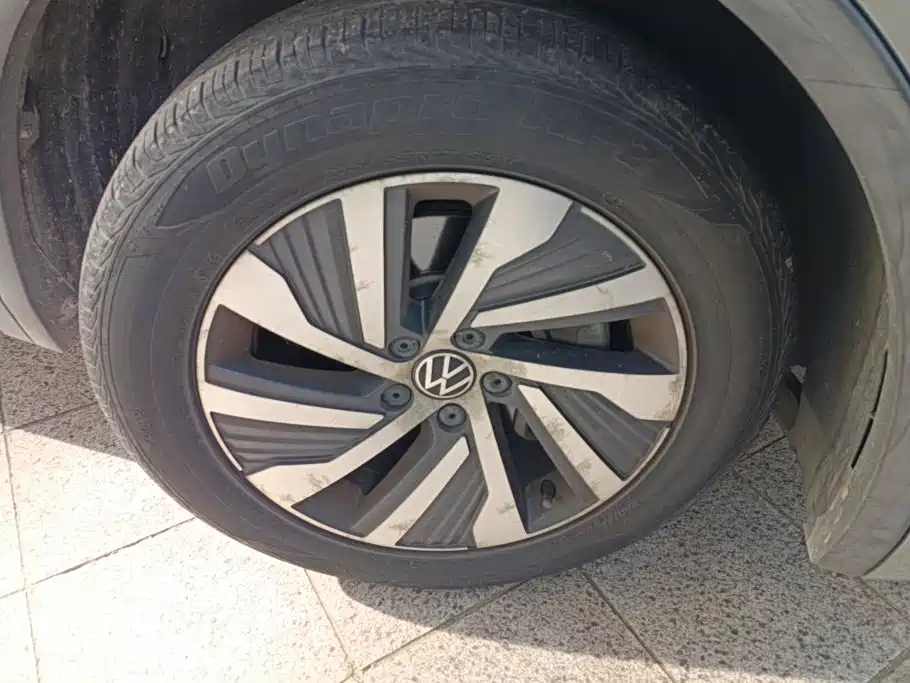Volkswagen Tiguan L PHEV — миниатюра 6