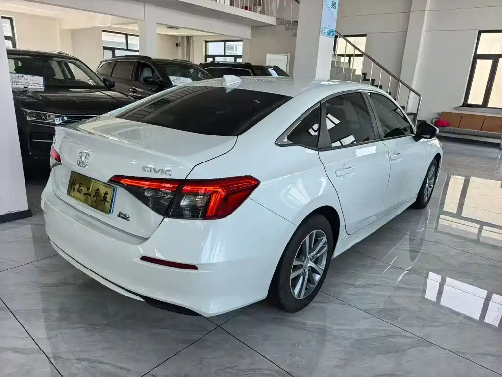 Honda Civic — миниатюра 6