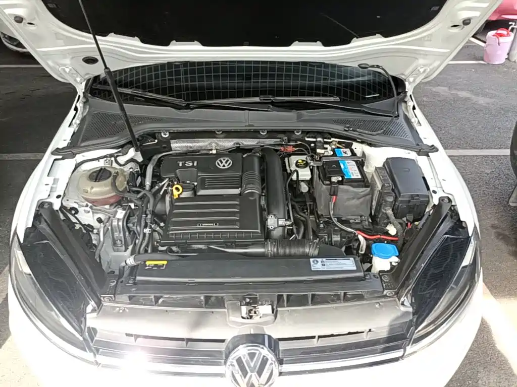 Volkswagen Golf — миниатюра 20