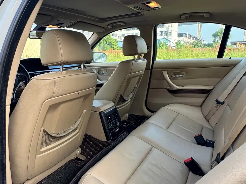 BMW 3 Series — миниатюра 18