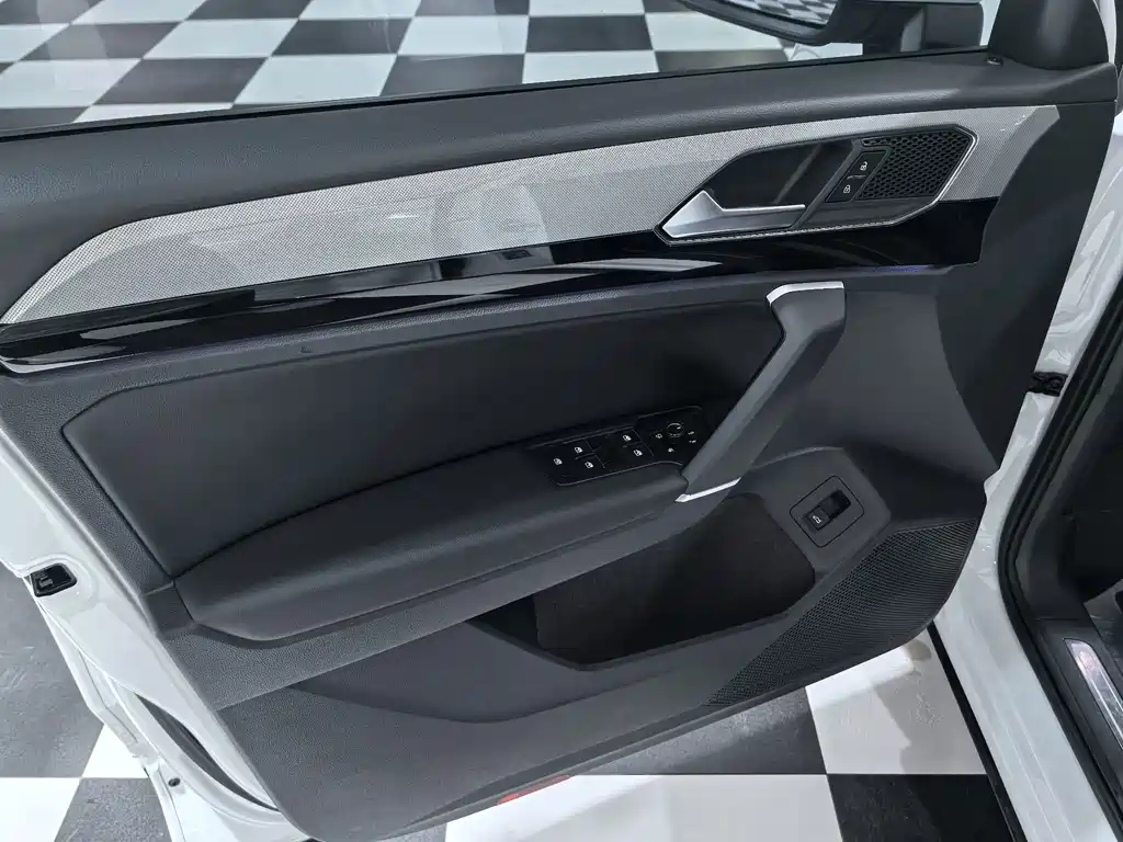 Volkswagen Tayron — миниатюра 13