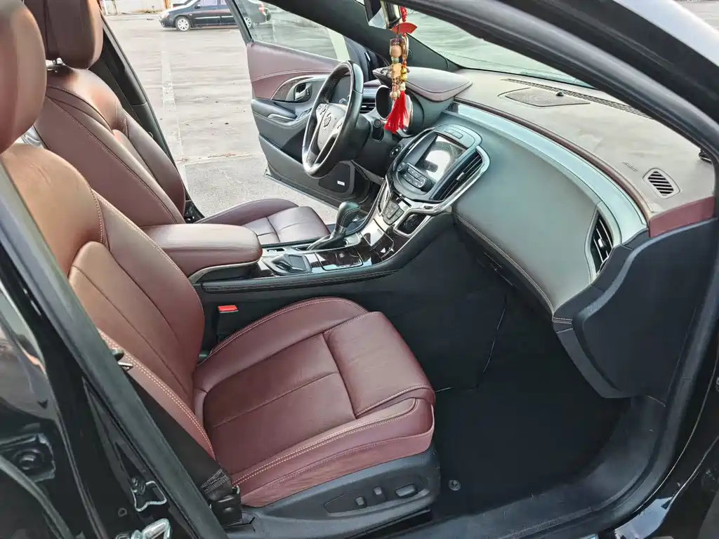 Buick LaCrosse — миниатюра 7