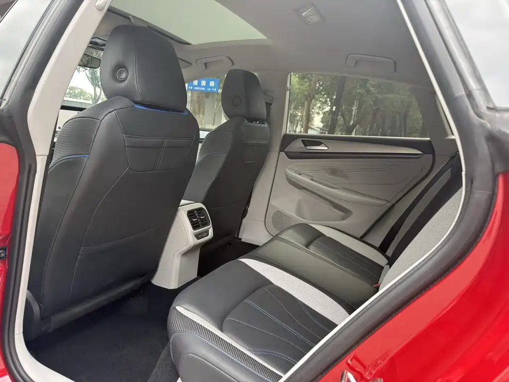 Volkswagen Lamando — миниатюра 8