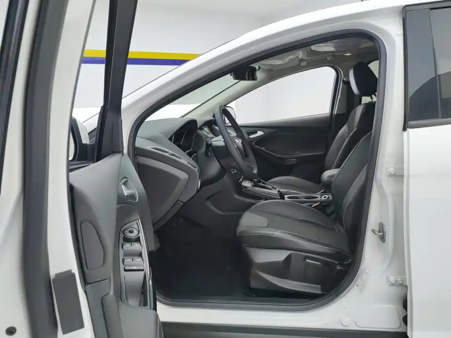 Ford Focus — миниатюра 9