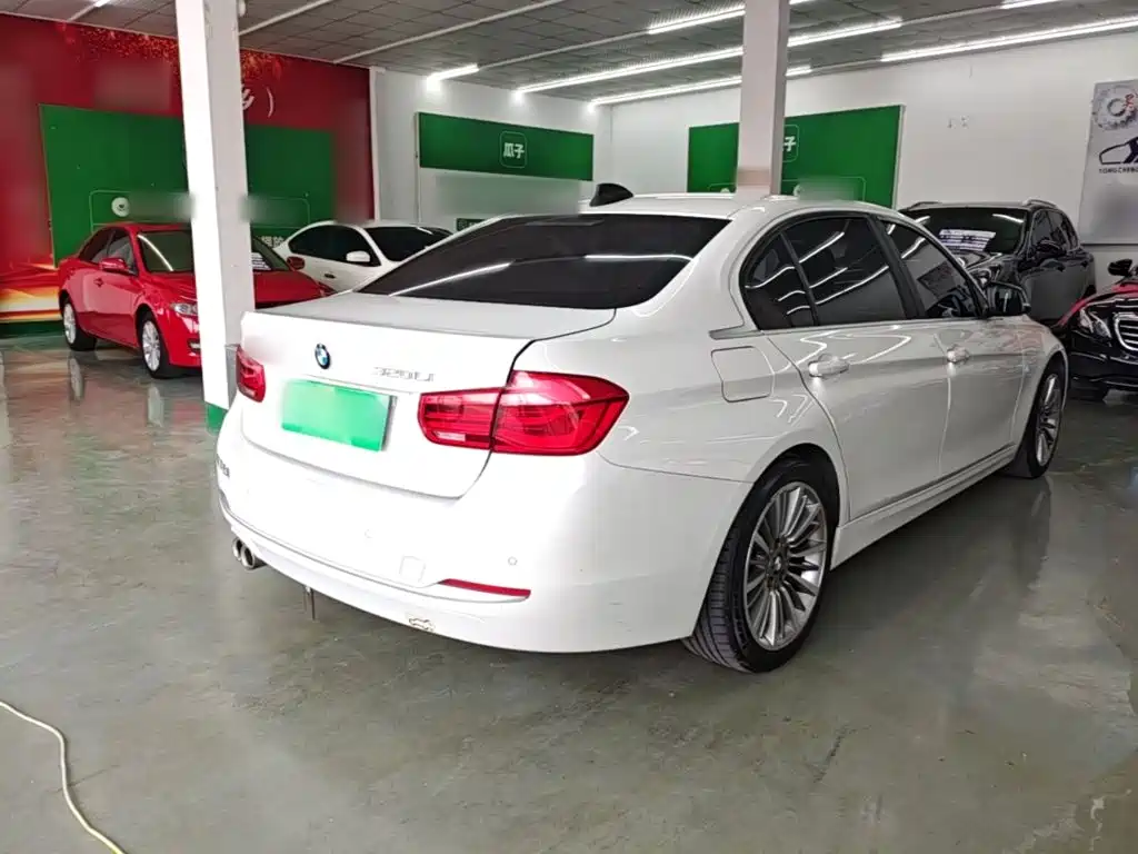 BMW 3 Series — миниатюра 7
