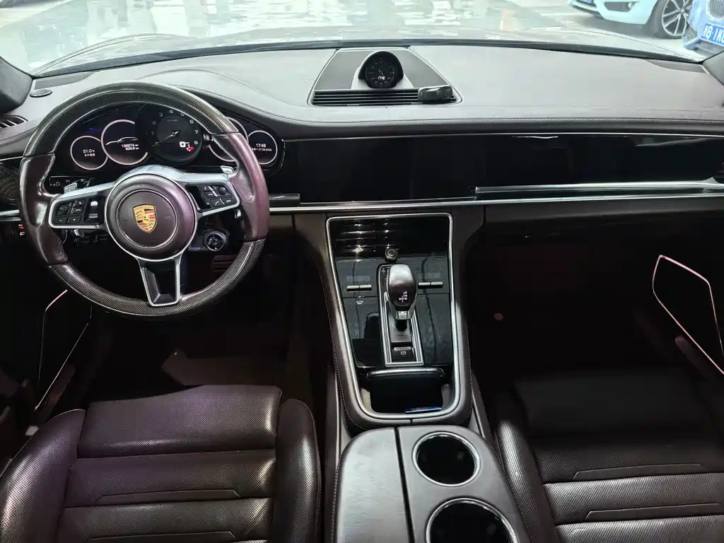 Porsche Panamera — миниатюра 5