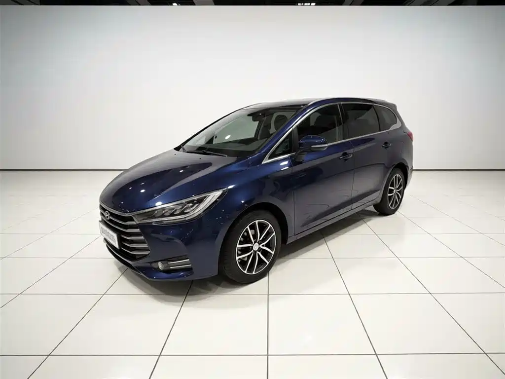 Купить BYD MAX