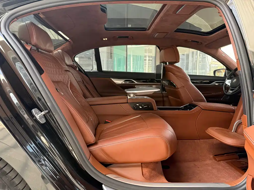 BMW 7 Series 7 2017 M760Li xDrive