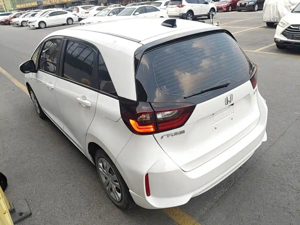 Honda Fit — миниатюра 5