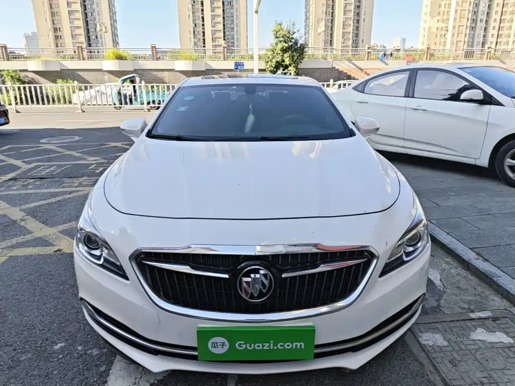 Buick LaCrosse — миниатюра 3