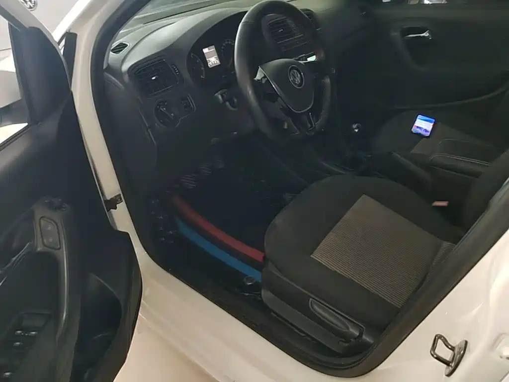 Volkswagen Polo — миниатюра 16