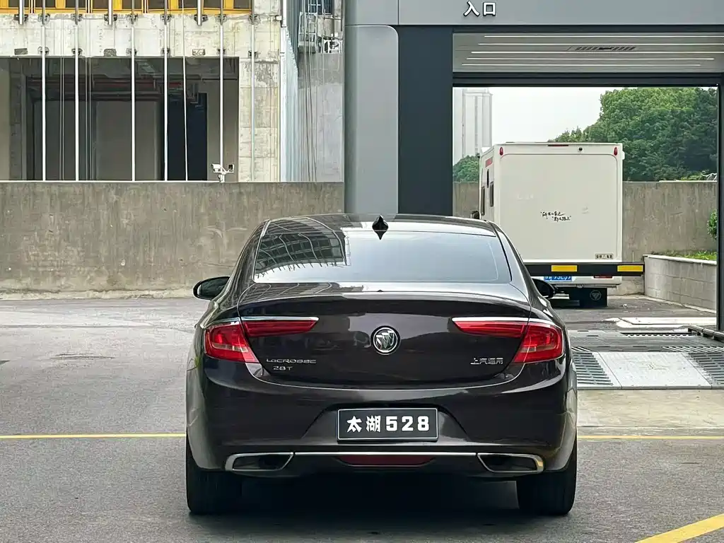 Buick LaCrosse 2016 28T Elite
